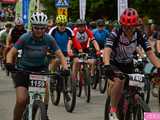Setki rowerzystów na Bike Maratonie w Bardzie