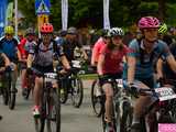 Setki rowerzystów na Bike Maratonie w Bardzie