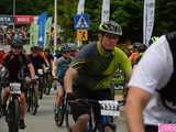 Setki rowerzystów na Bike Maratonie w Bardzie
