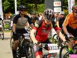 Setki rowerzystów na Bike Maratonie w Bardzie