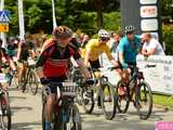 Setki rowerzystów na Bike Maratonie w Bardzie