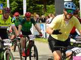 Setki rowerzystów na Bike Maratonie w Bardzie