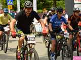 Setki rowerzystów na Bike Maratonie w Bardzie