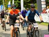 Setki rowerzystów na Bike Maratonie w Bardzie