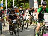 Setki rowerzystów na Bike Maratonie w Bardzie