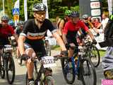 Setki rowerzystów na Bike Maratonie w Bardzie