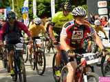Setki rowerzystów na Bike Maratonie w Bardzie