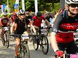 Setki rowerzystów na Bike Maratonie w Bardzie
