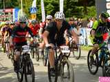 Setki rowerzystów na Bike Maratonie w Bardzie