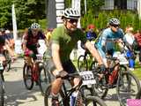Setki rowerzystów na Bike Maratonie w Bardzie