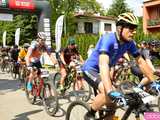 Setki rowerzystów na Bike Maratonie w Bardzie
