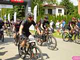 Setki rowerzystów na Bike Maratonie w Bardzie