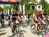 Setki rowerzystów na Bike Maratonie w Bardzie