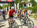 Setki rowerzystów na Bike Maratonie w Bardzie