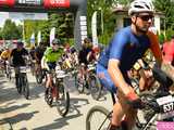 Setki rowerzystów na Bike Maratonie w Bardzie