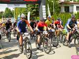 Setki rowerzystów na Bike Maratonie w Bardzie