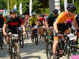 Setki rowerzystów na Bike Maratonie w Bardzie