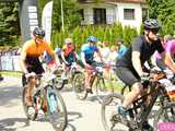 Setki rowerzystów na Bike Maratonie w Bardzie