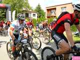 Setki rowerzystów na Bike Maratonie w Bardzie