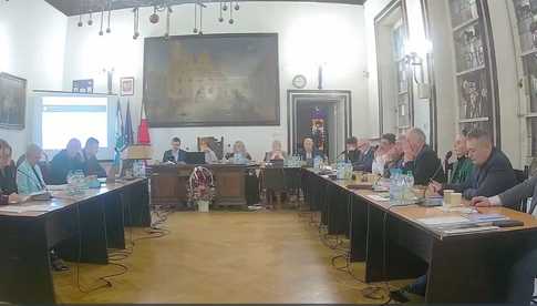 Budżet gminy Ziębice na 2024 rok przyjęty. Budżet z nadwyżką, na inwestycje przeznaczono ponad 35 milionów 