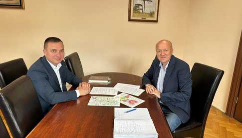 Burmistrz Kamieńca Ząbkowickiego zapowiada: od stycznia ruszy komunikacja z gminą Ziębice