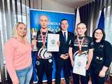 [FOTO] Maciej Bochowicz i Łukasz Kieniuk z Kamieńca Ząbkowickiego stanęli na podium mistrzostw Dolnego Śląska w boksie!