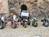 [WIDEO/FOTO] Motocyklowa impreza na ząbkowickim zamku. Klub MotoFrankenstein obchodził jubileusz 15-lecia