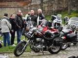 [WIDEO/FOTO] Motocyklowa impreza na ząbkowickim zamku. Klub MotoFrankenstein obchodził jubileusz 15-lecia