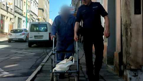 Starszy mężczyzna wyszedł z domu i zniknął. Szybka reakcja zapobiegła tragedii
