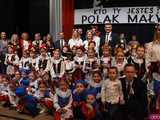 [FOTO] Pierwsza uroczystość z okazji Święta Konstytucji 3 maja za nami! Przedszkolaki z Ząbkowic oczarowali publiczność swoją akademią 