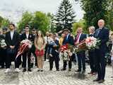 [FOTO] Obchody uchwalenia Konstytucji 3 Maja oraz uroczystości dnia Patrona Strażaków Św. Floriana w Henrykowie